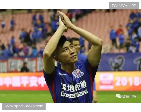 足球明星如何用上海话交流揭秘 球场语言风格与地方方言的碰撞